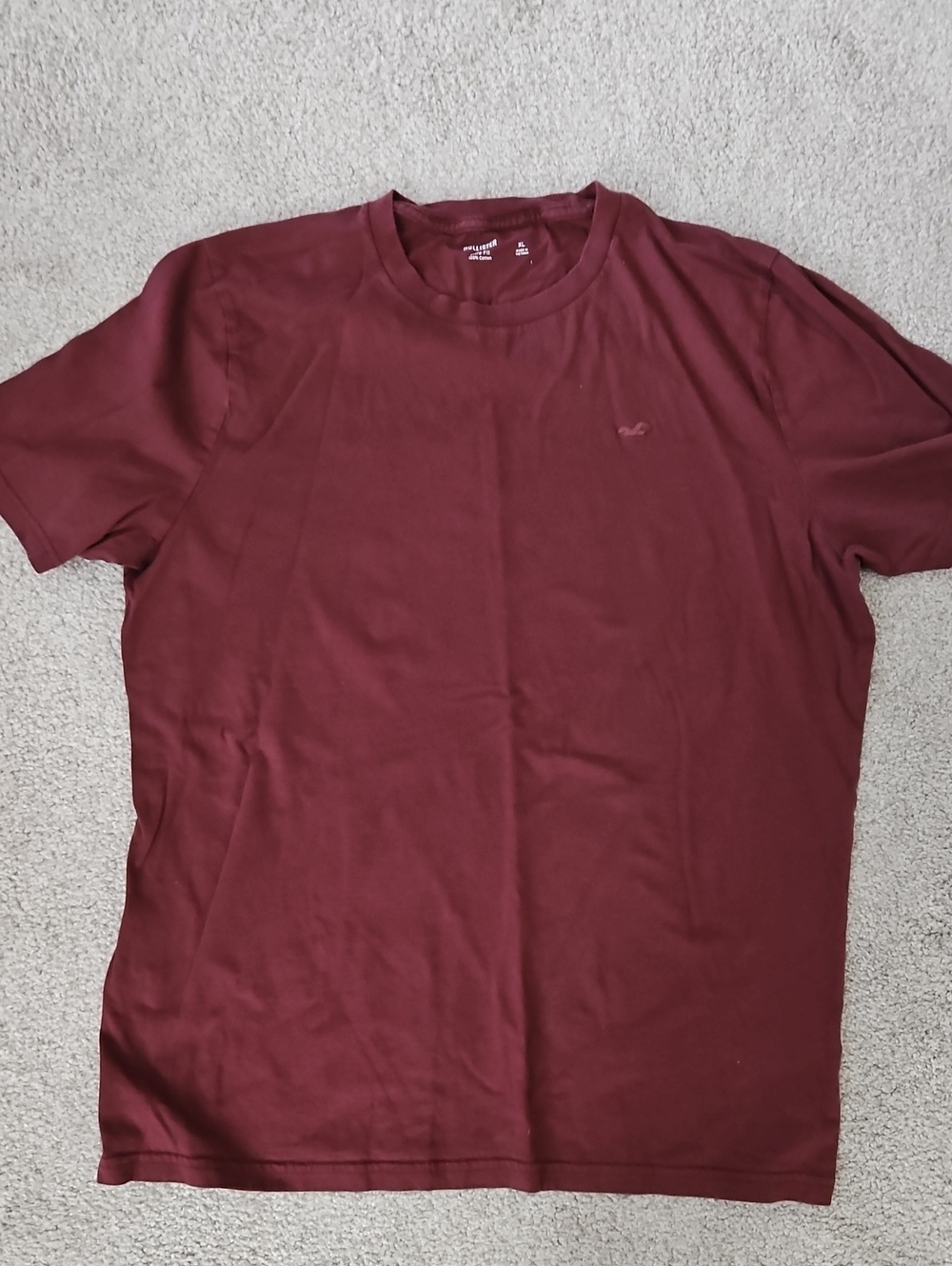 Hollister Men's Crew Tee - Maroon